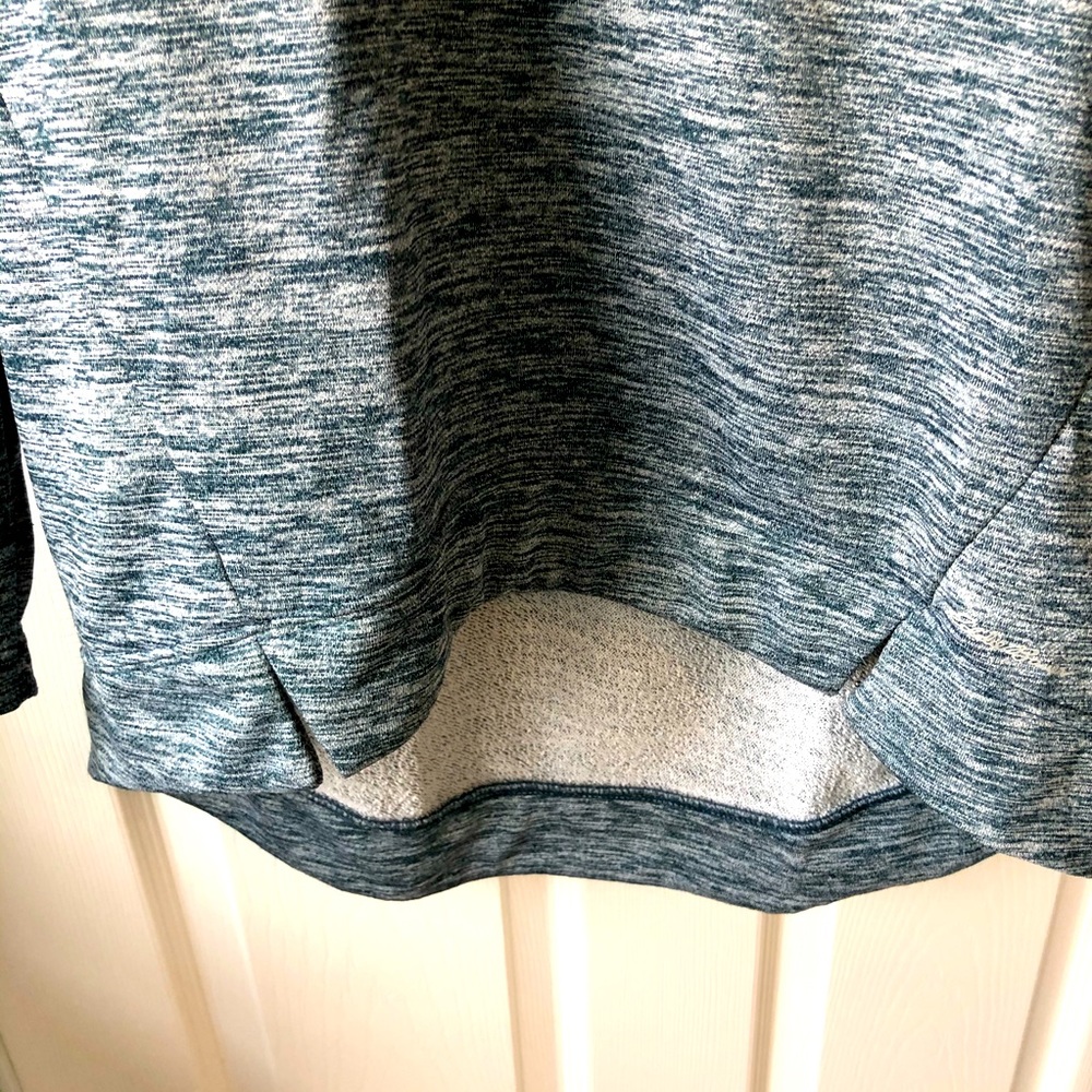 Eddie Bauer vented Pullover - Picture 2 of 6